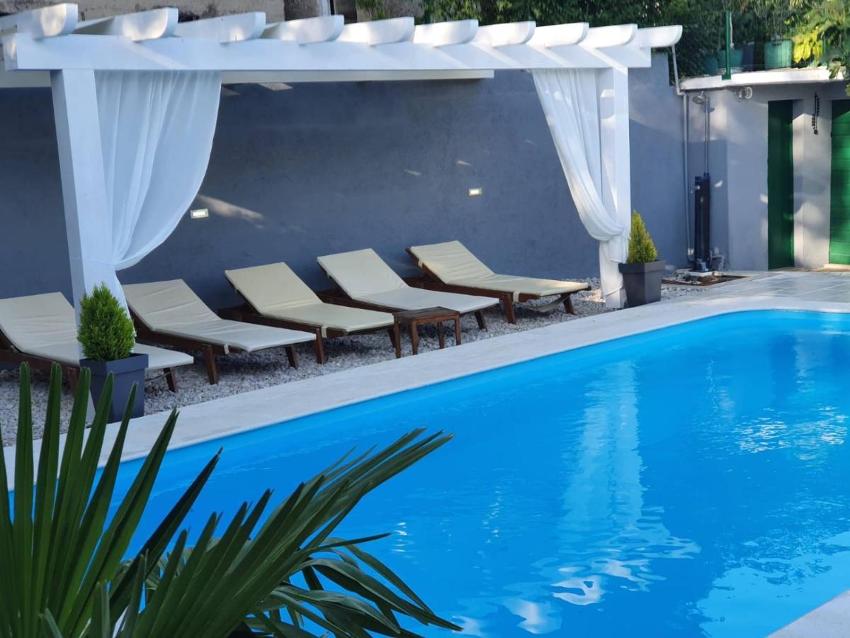 Holiday Home Zezevica - Heated Pool Šestanovac 外观 照片